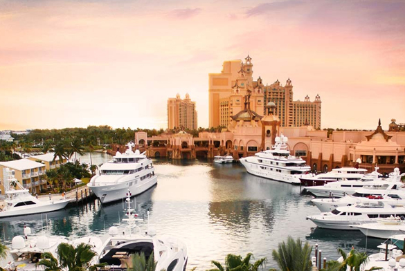 Bahamas luxury yacht charters, boat rental and hire in Nassau Bahamas, Exumas Yachts